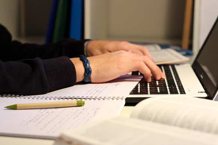 معلومات يتم تجميعها أثناء البحث العلمي من خلال الملاحظات