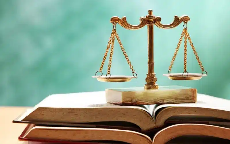 دليلك الكامل لدراسة ماجستير قانون تجاري 2 تخصص القانون التجاري