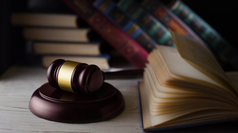 أهم النصائح لرسائل دكتوراه ناجحة في القانون الإداري عناوين رسائل ماجستير في القانون الإداري